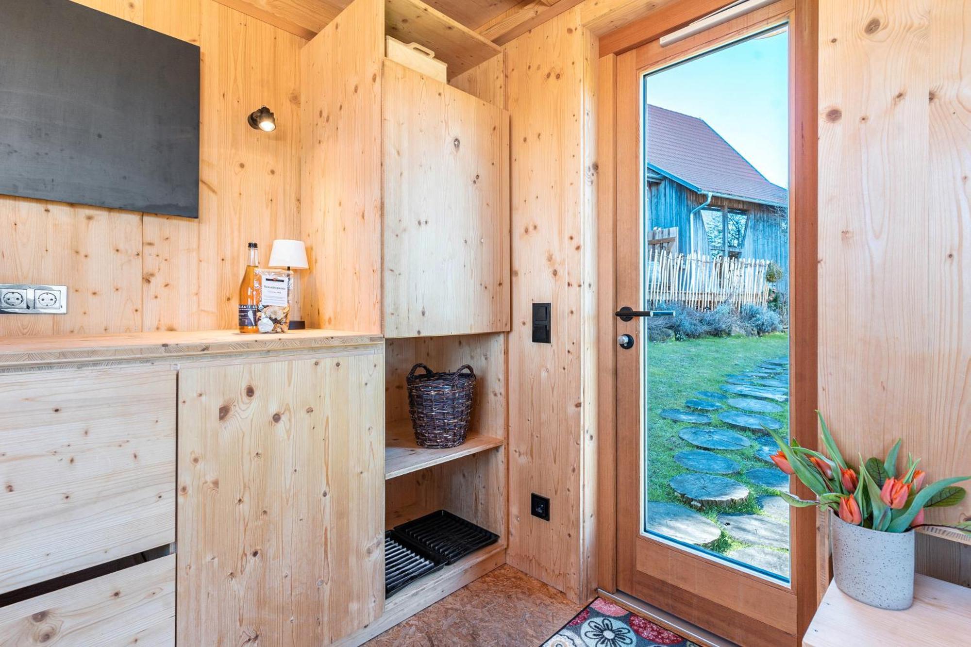 Tiny Houses Der Dorfscheune Bieselsberg Exteriér fotografie